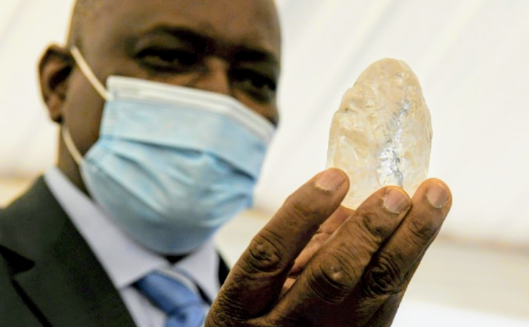 BOTSWANA UNEARTH WORLD’S LARGEST DIAMOND