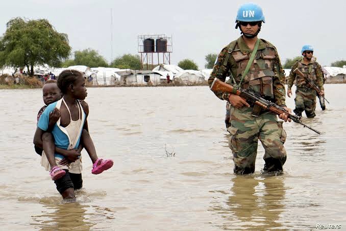 FLOODS AND CONFLICT IN SOUTH SUDAN, SUDAN LEAVE THOUSANDS DISPLACED
