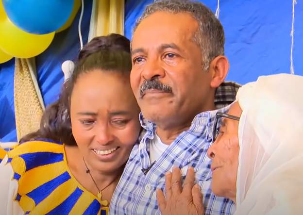 MOTHER AND SON REUNITE IN EMOTIONAL MOMENT AFTER 47 YEARS
