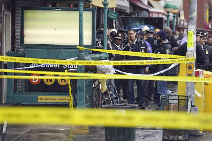  MULTIPLE PEOPLE SHOT IN SUBWAY STATION IN BROOKLYN