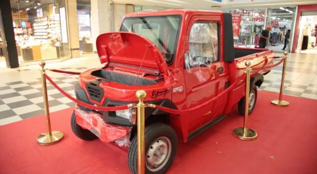 RENOWNED TANZANIA CARTOONIST UNMASKS ELECTRIC CAR MADE LOCALLY