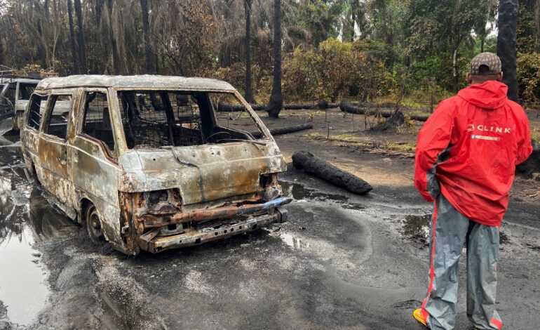 NIGERIA: EXPLOSION AT ILLEGAL OIL REFINERY KILLS OVER 100