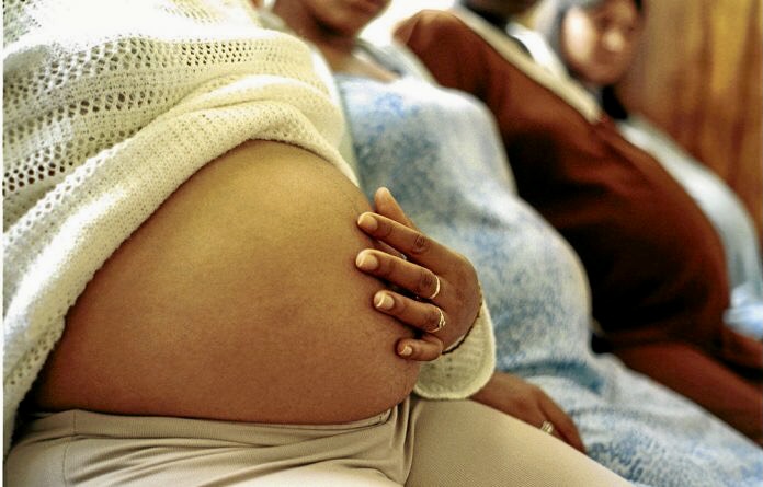  HIV TREATMENT FOR AFRICAN PREGNANT MOMS SAVES LIVES – STUDY