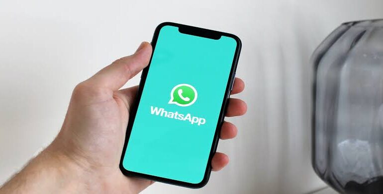 WHATSAPP TO ALLOW USERS SAVE MESSAGES IN DISAPPEARING CHATS