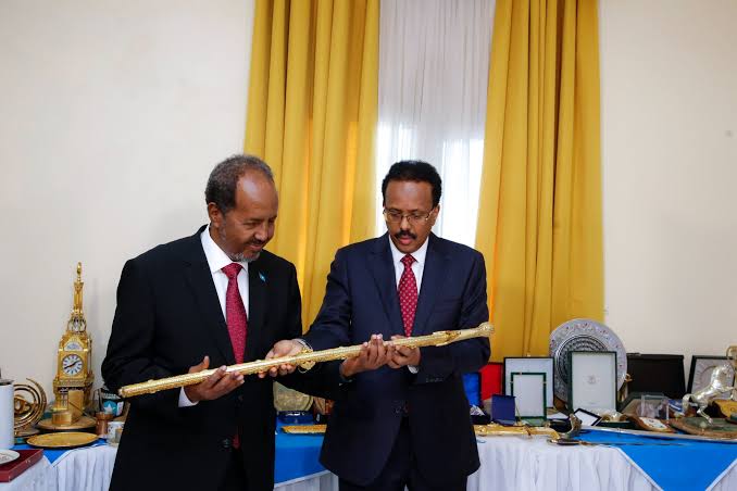 SOMALIA’S NEW PRESIDENT OFFICIALLY TAKES UP POWER
