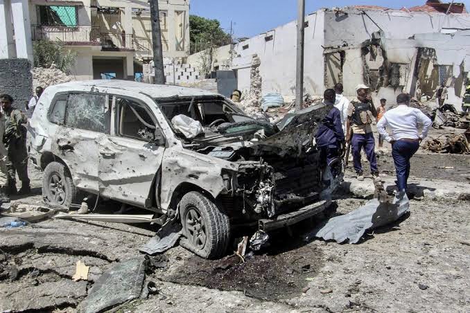 SUICIDE BOMB KILLS OFFICIAL, 8 OTHERS IN SOMALIA