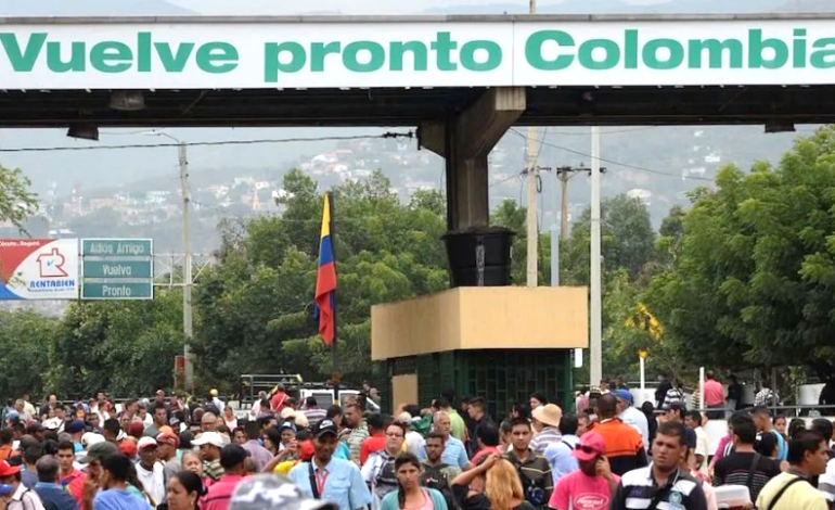 VENEZUELANS, COLOMBIANS CELEBRATE REOPENING OF ‘HISTORIC’ BORDER TO TRADE