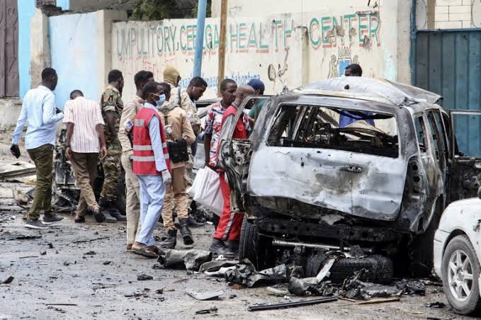  SOMALIA: AL SHABAAB SUICIDE BOMBER LEAVES 7 DEAD