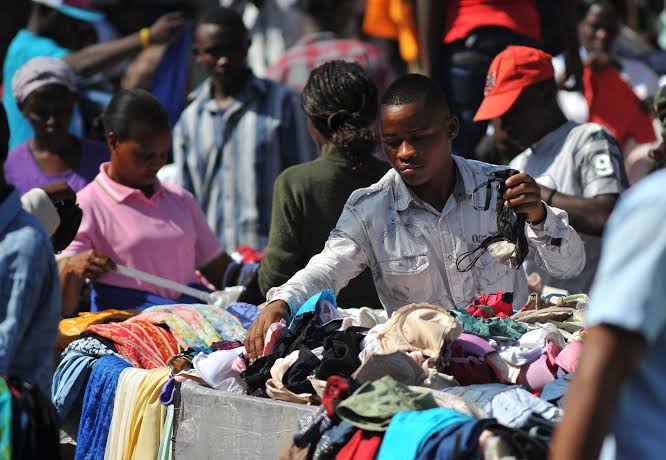 EUROPE DUMPS 90% OF USED CLOTHES IN AFRICA, ASIA- DATA