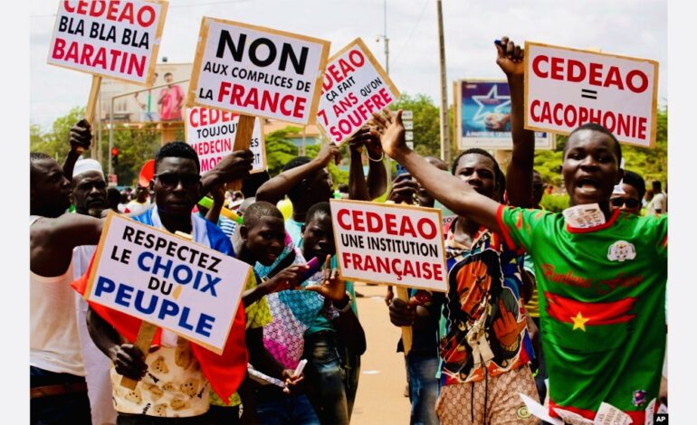  BURKINA FASO JUNTA SUSPENDS FRENCH CHANNEL (LCI) BROADCASTS