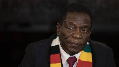 ZIMBABWE PASSES BILL TO PUNISH ‘UNPATRIOTIC’ CITIZENS