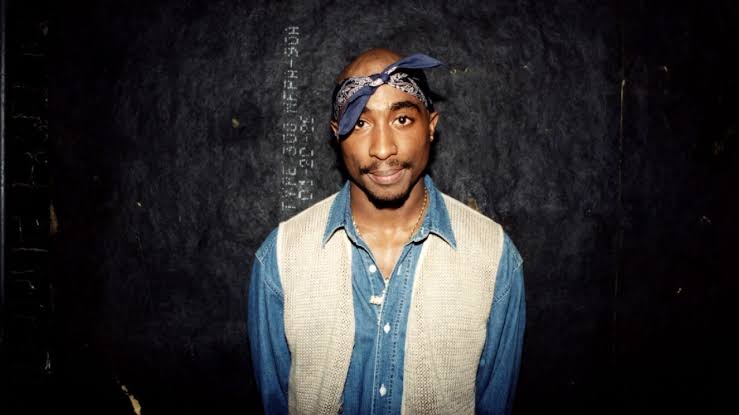 AMERICAN RAP LEGEND TUPAC SHAKUR’S CROWN RING SELLS FOR RECORD $1 MILLION