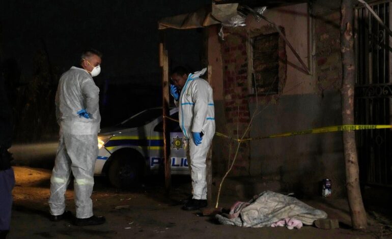 16 PEOPLE DIE IN SOUTH AFRICAN GAS LEAK NEAR JOHANNESBURG